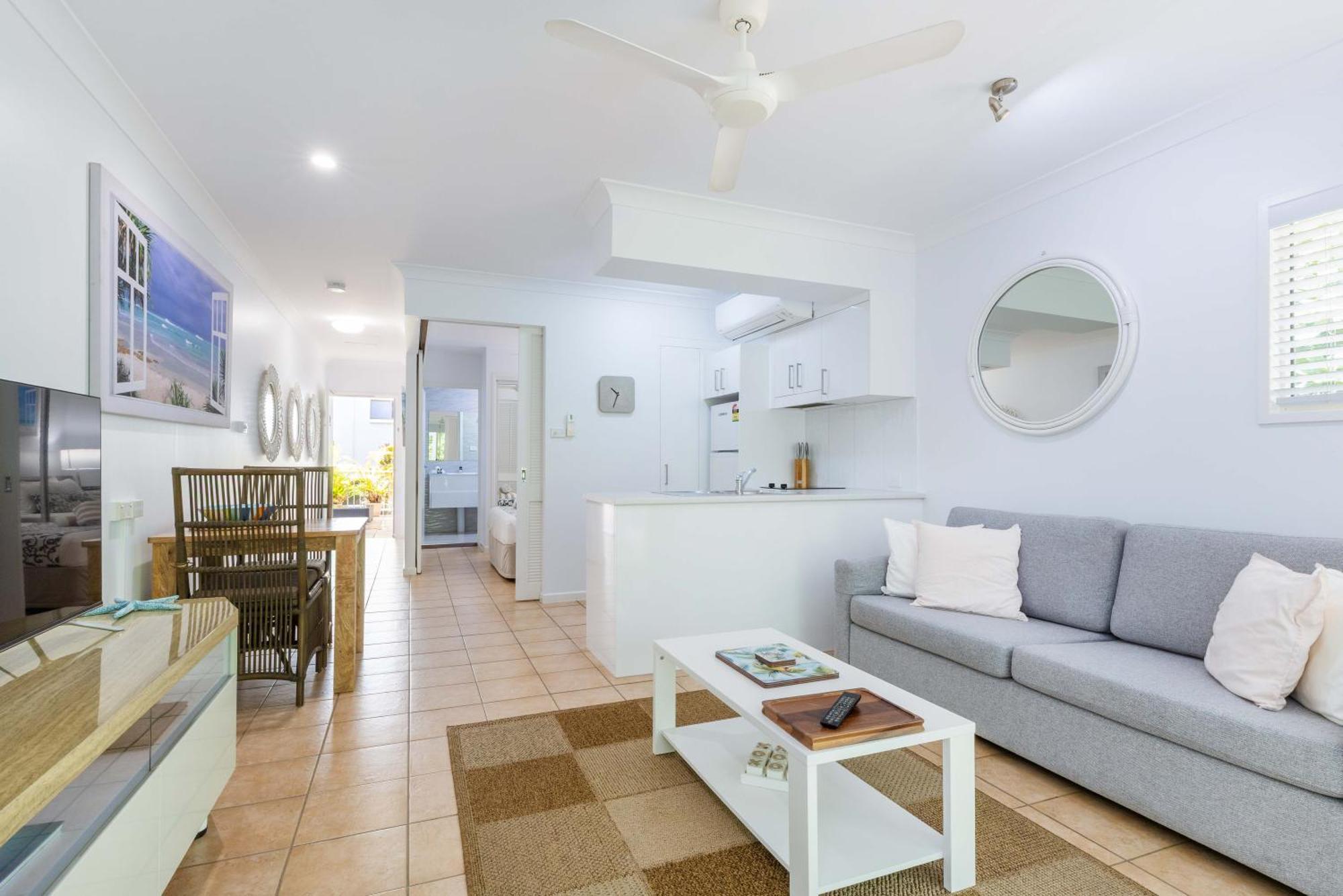 Port Douglas Apartments - Adults Only Oasis 외부 사진